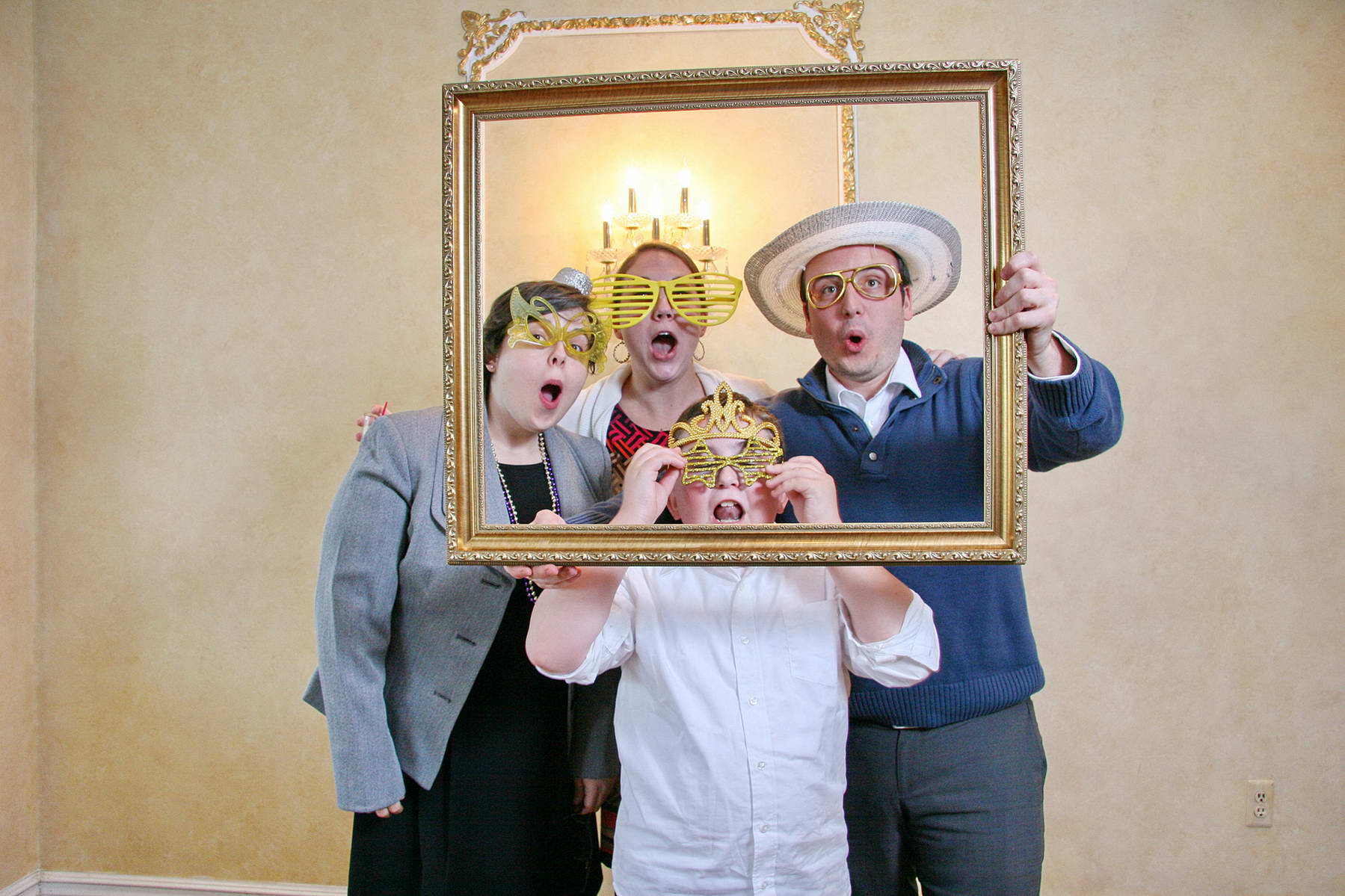 Nutty Kids,Flander’s Valley Weddings,PhotoBooth