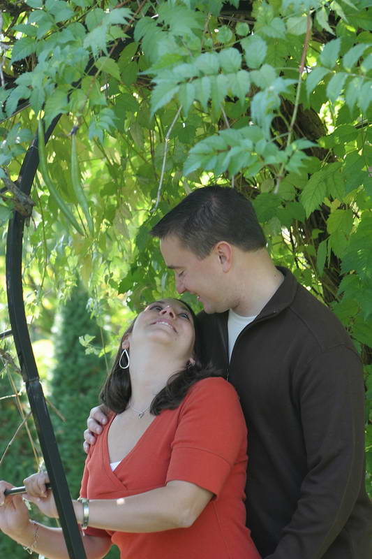 Kissing,Engagement Photography